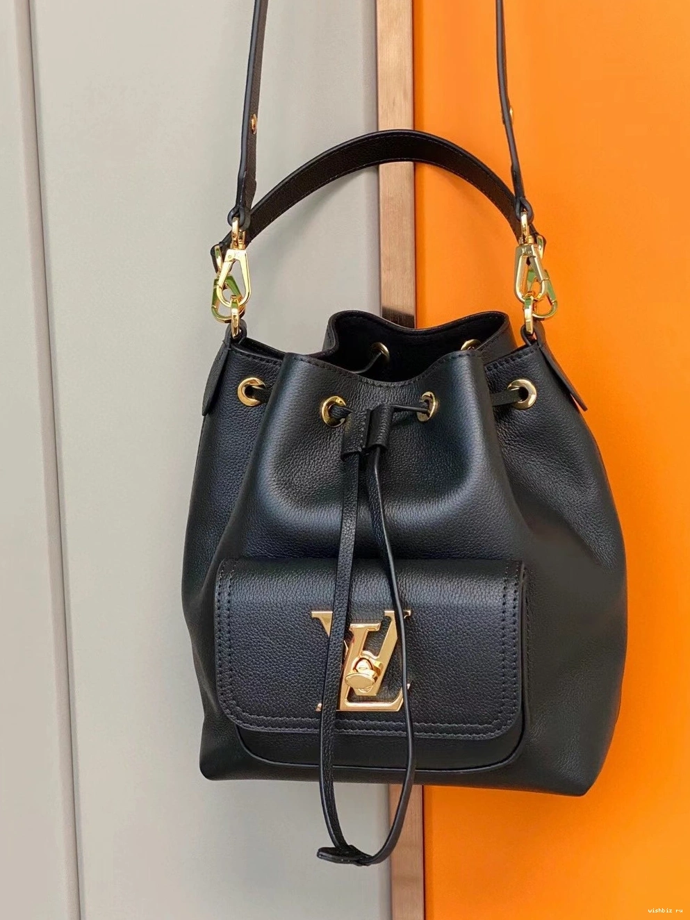 WIS LOUIS LOCKME VUITTON BUCKET 0719